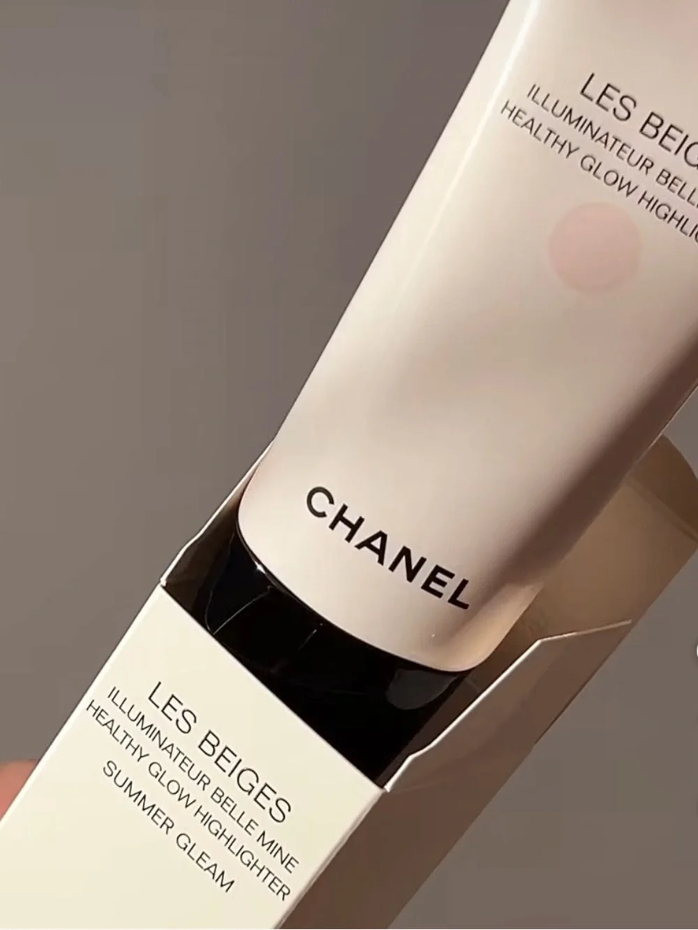 CHANEL LES BEIGES Healthy Glow Highlighter liquid blush in shade Summer Gleam